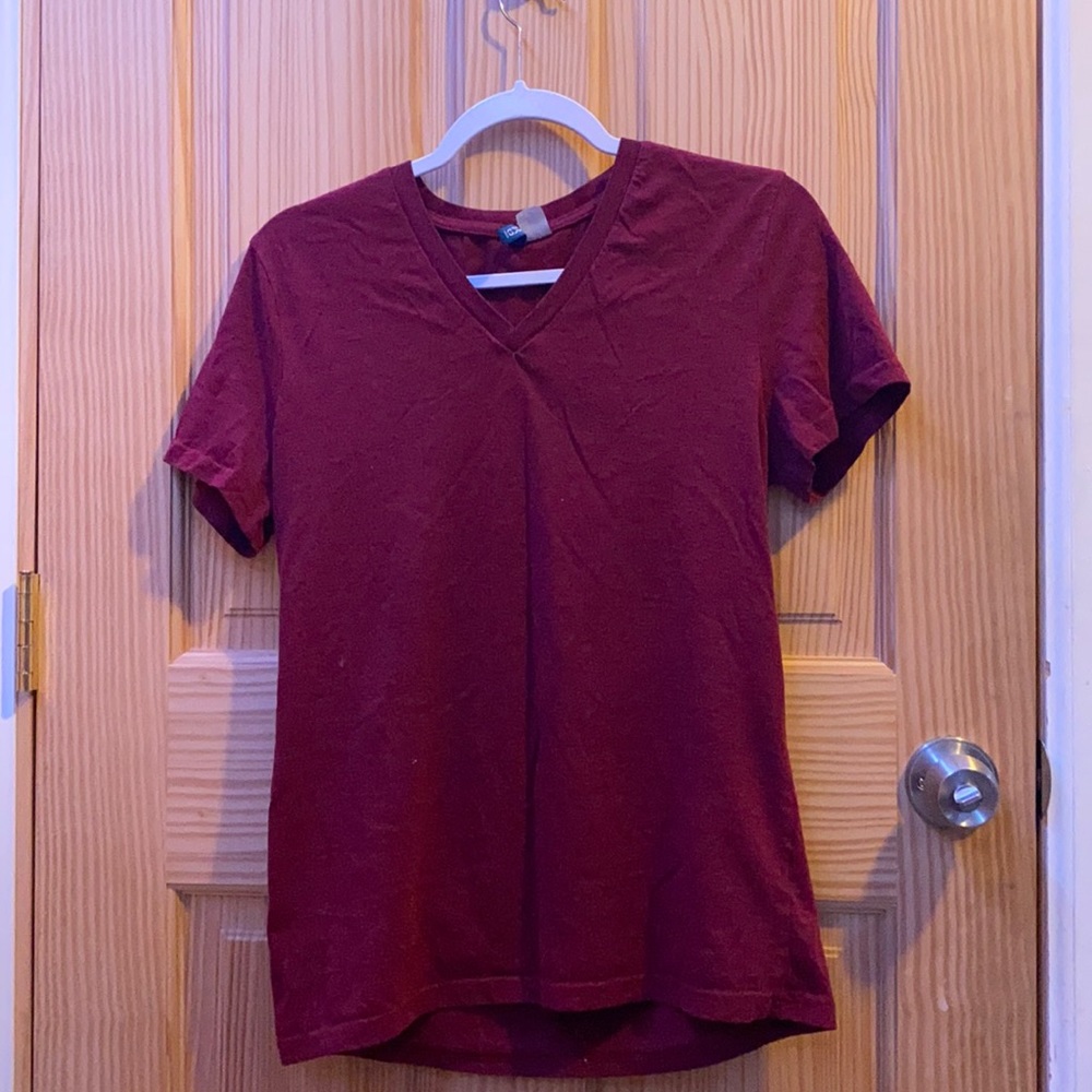 A beautiful red tee perfect for tying up